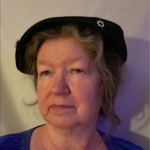 Vntg ladies Black velvet bonnet Hat w rhinestones Lazarus model Cincinnati beani - Picture 11 of 16